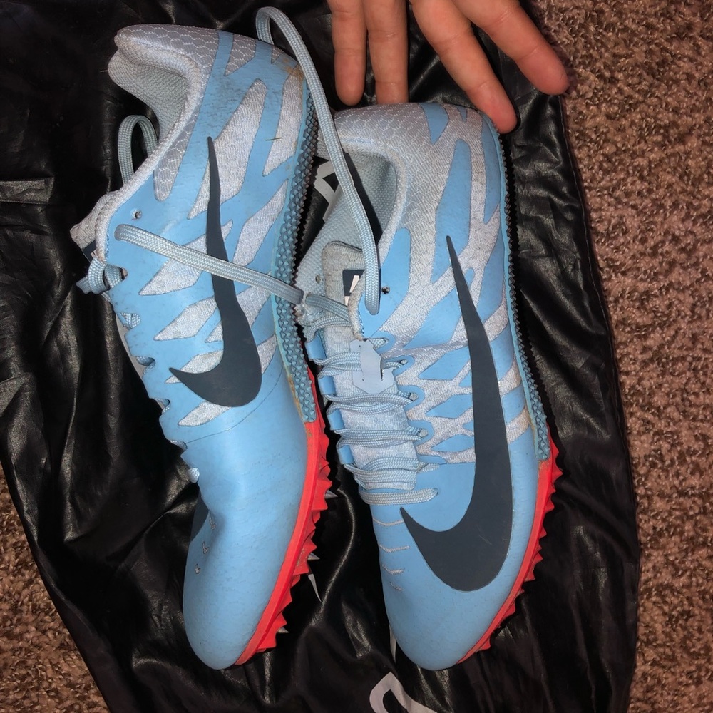 Track shoes - Picture 3 of 5